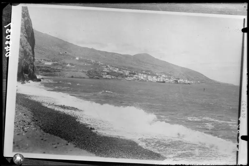 Vista parcia de Santa Cruz de La Palma desde Bajamar.